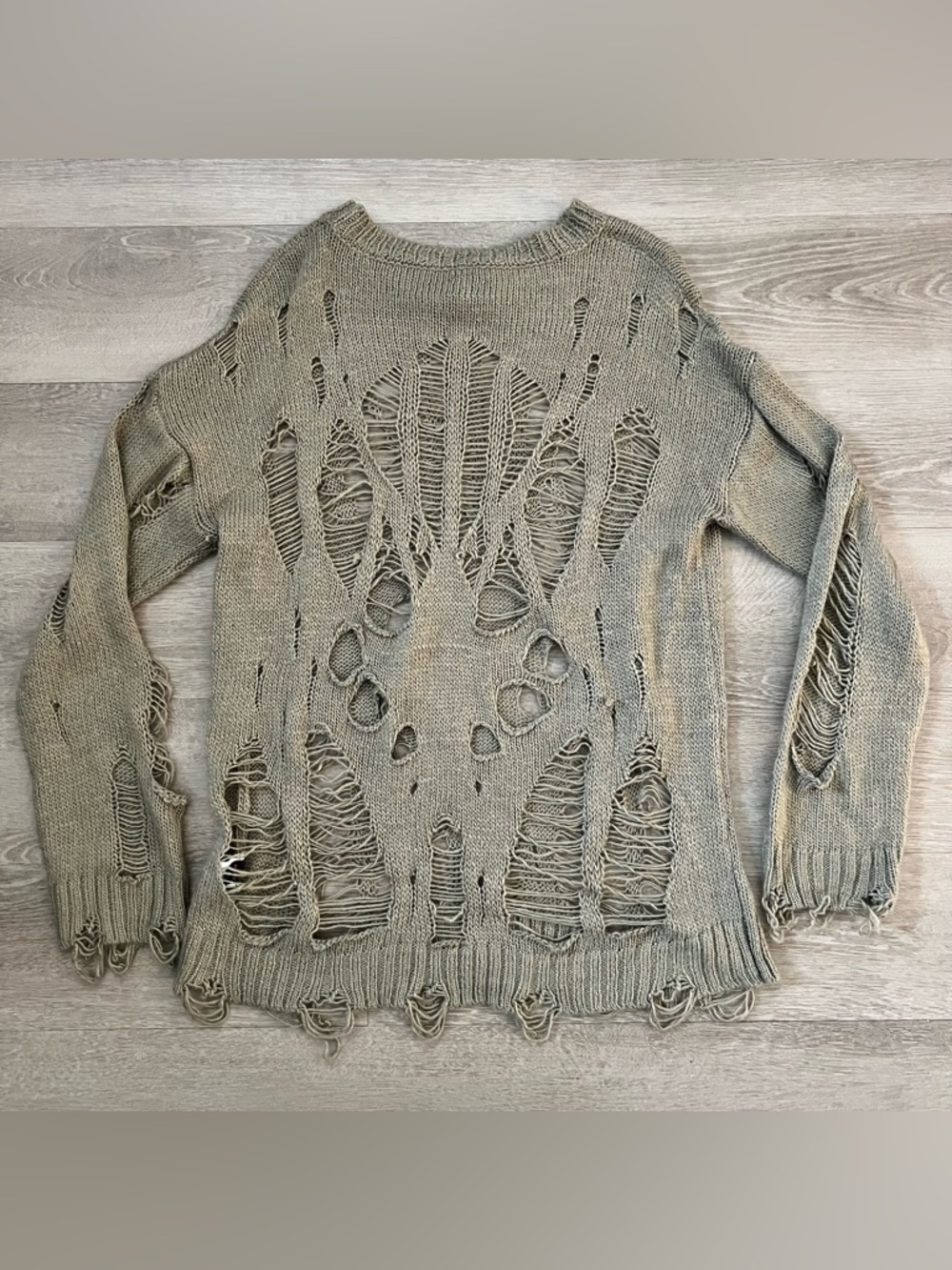 ROMWE Olive Distressed Crewneck Sweater